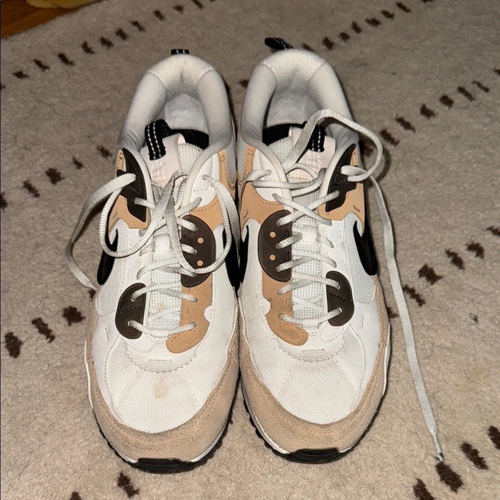 Nike White and Tan Sneakers for Everyday Comfort